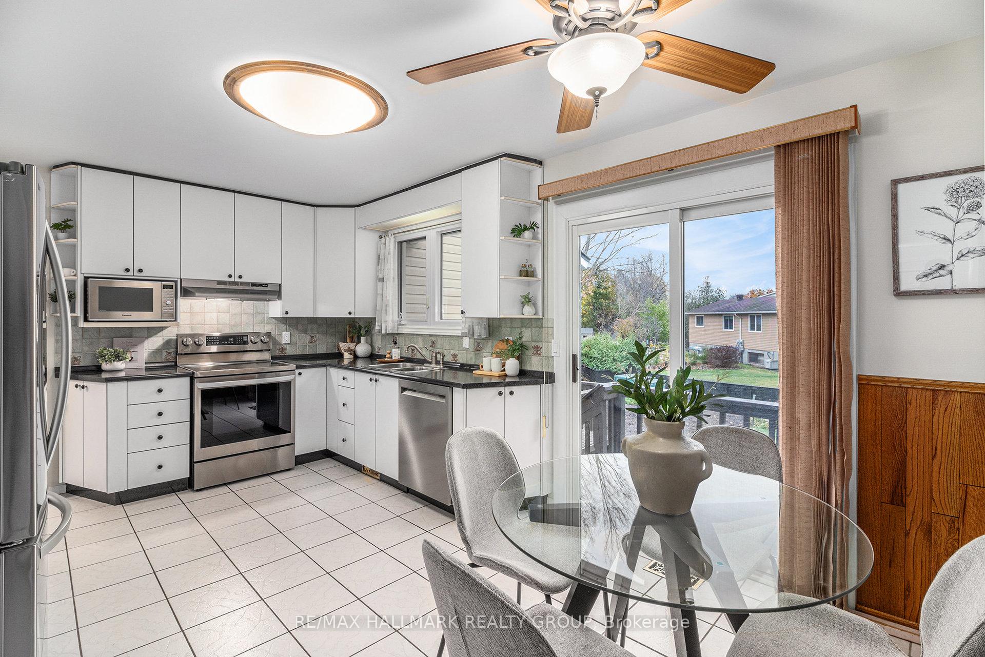 Photo 11 of 1366 Metz Crescent, Ottawa, Carson Grove — HOMEH
