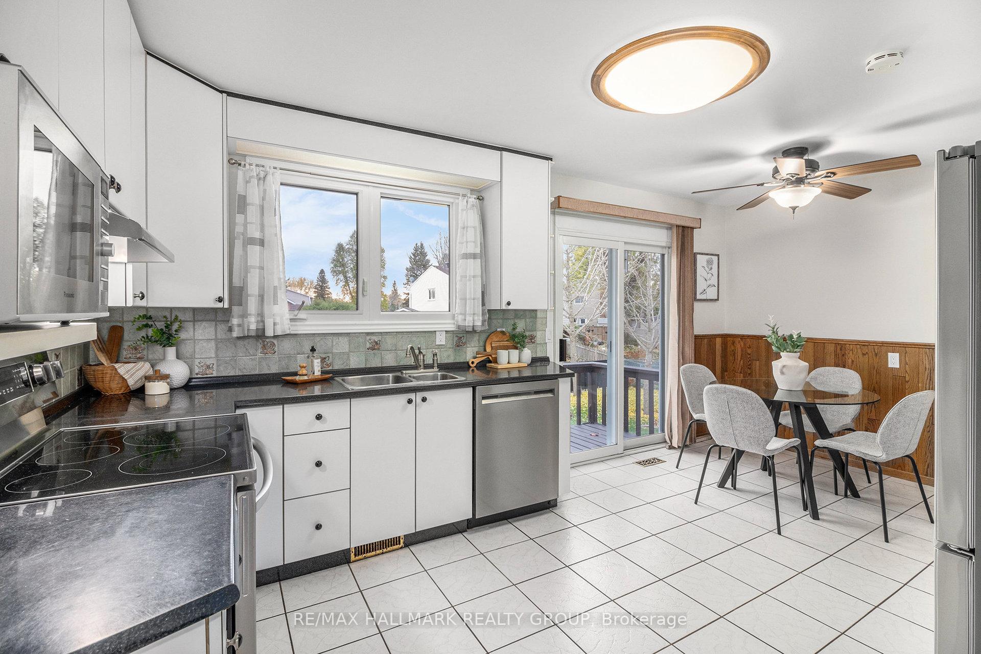 Photo 18 of 1366 Metz Crescent, Ottawa, Carson Grove — HOMEH