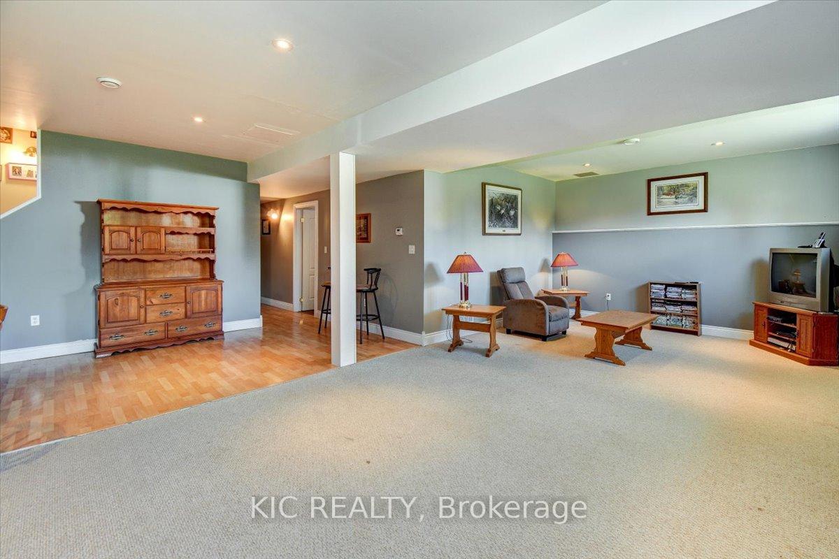 Photo 10 of 821 South Street, Douro-Dummer — HOMEH