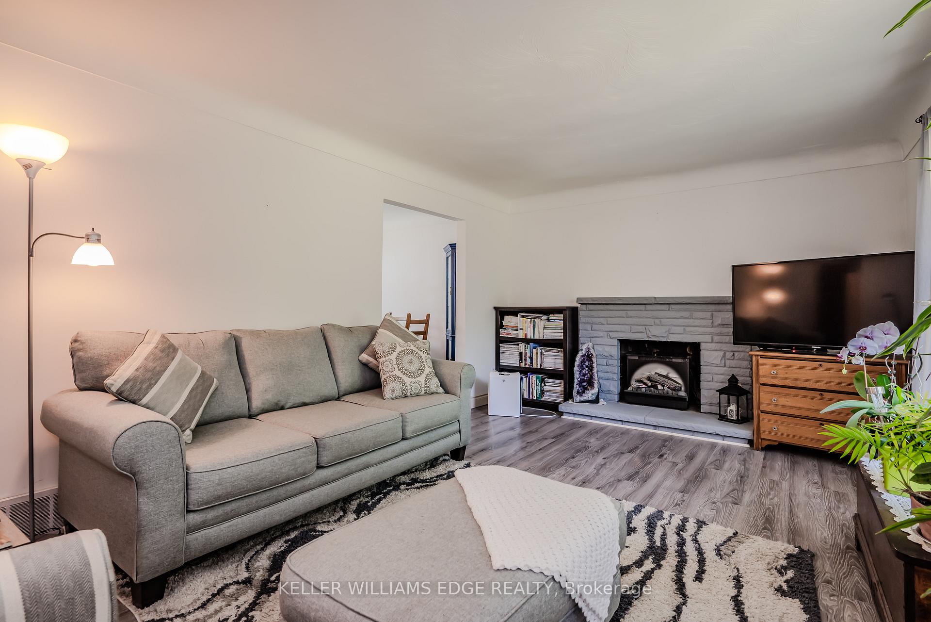 Photo 4 of 29 Mountsberg Road, Hamilton, Rural Flamborough — HOMEH