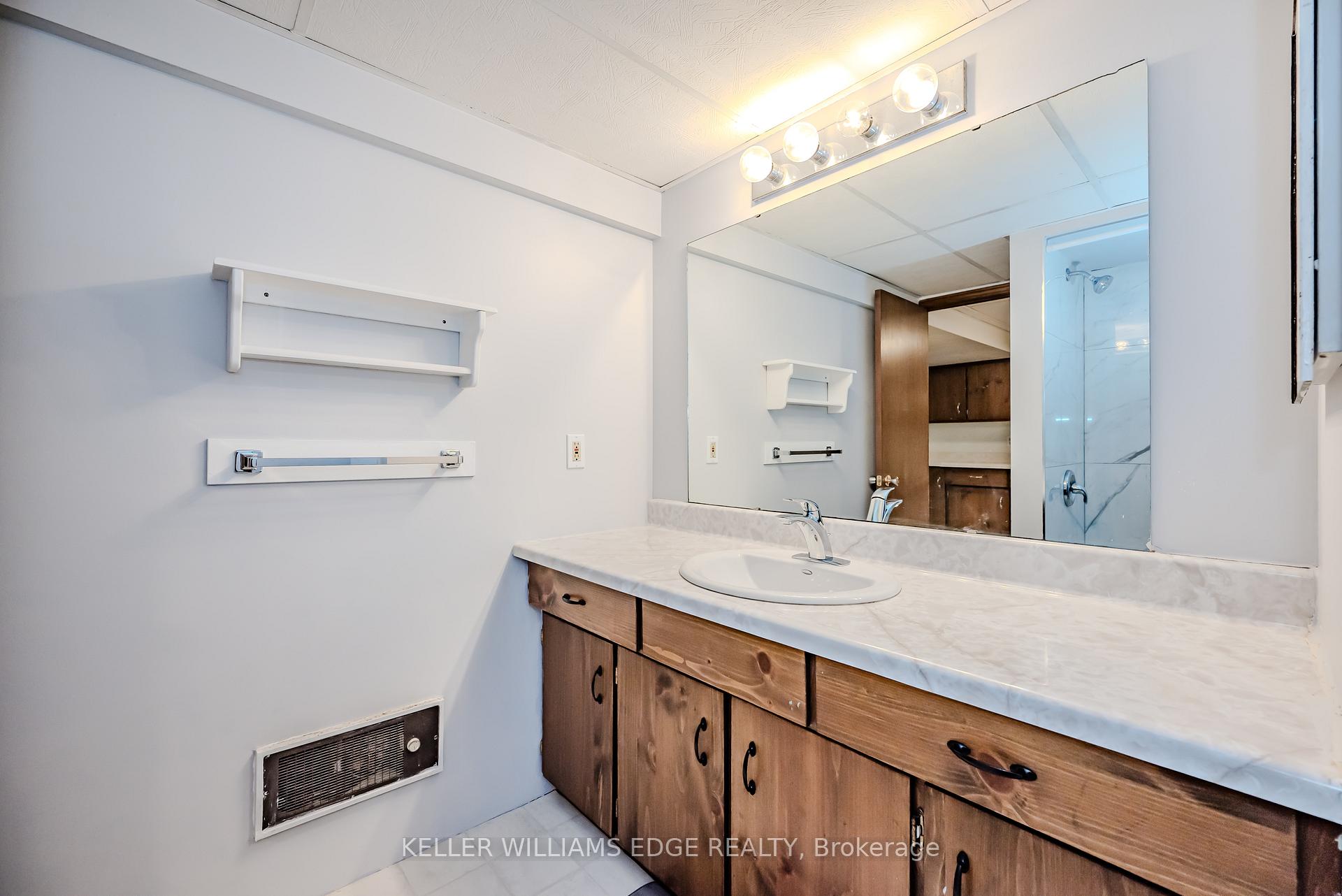 Photo 30 of 29 Mountsberg Road, Hamilton, Rural Flamborough — HOMEH
