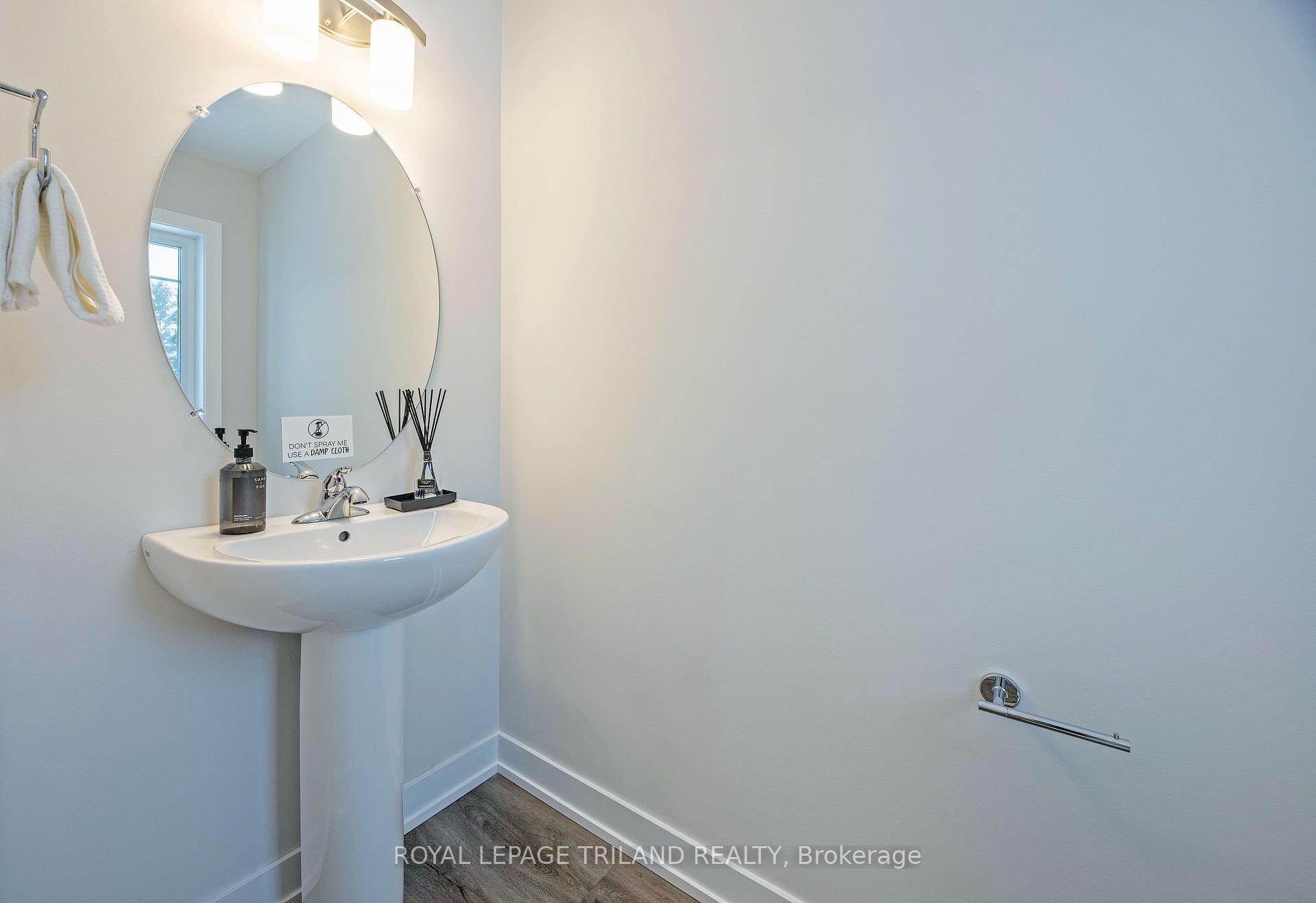 Photo 3 of 56 Hickory Lane, St. Thomas — HOMEH