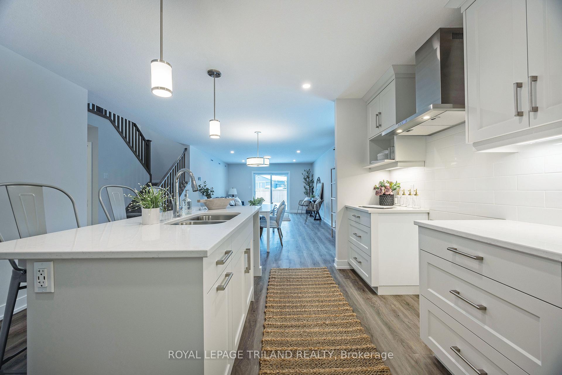Photo 8 of 56 Hickory Lane, St. Thomas — HOMEH