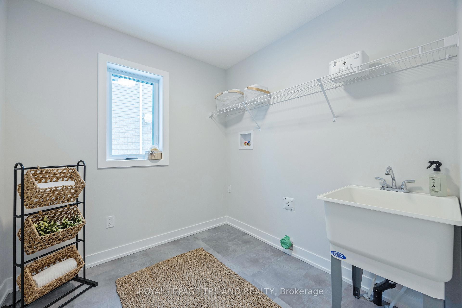 Photo 21 of 56 Hickory Lane, St. Thomas — HOMEH