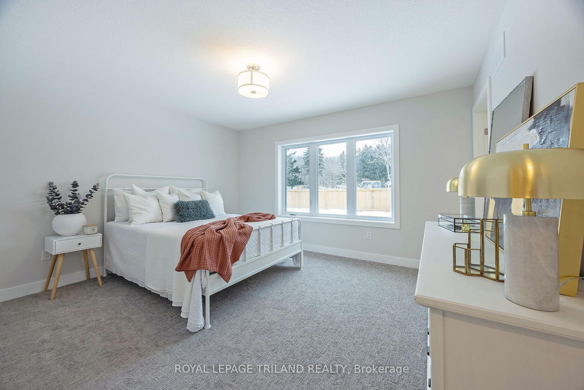 Photo 23 of 56 Hickory Lane, St. Thomas — HOMEH