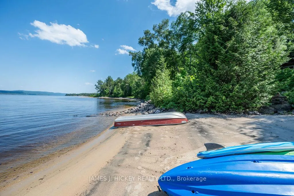 Photo 3 of 581 Rocky Point Lane, Deep River — HOMEH