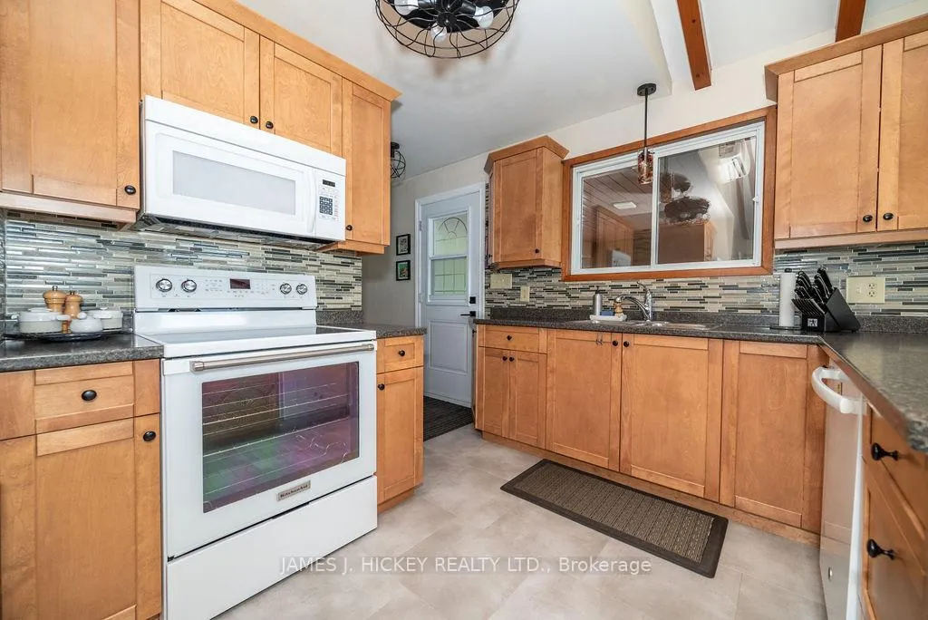 Photo 7 of 581 Rocky Point Lane, Deep River — HOMEH