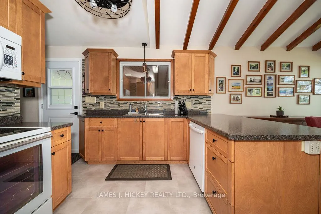 Photo 9 of 581 Rocky Point Lane, Deep River — HOMEH