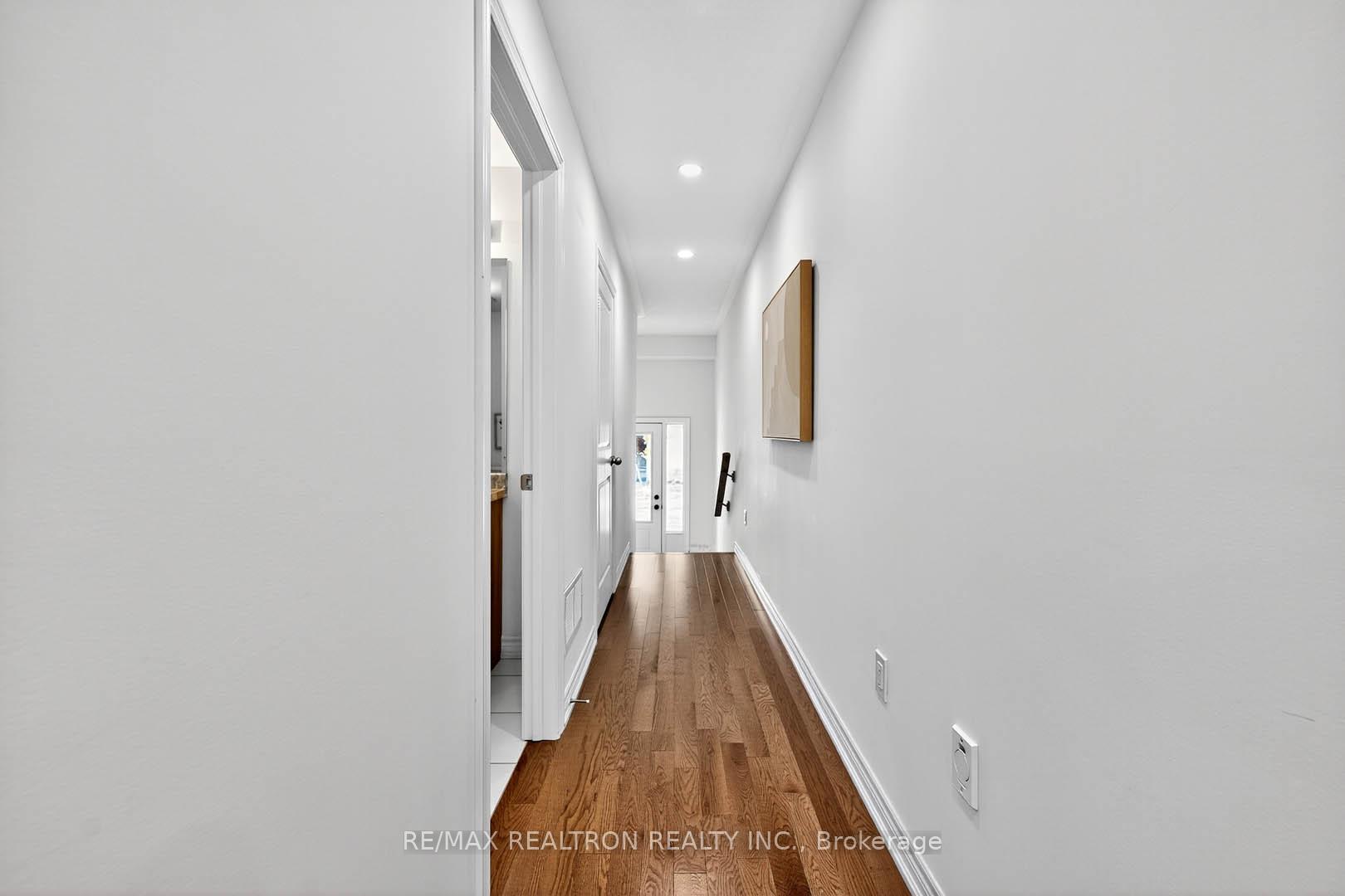 Photo 4 of 501 Danks Ridge Drive, Ajax, South East — HOMEH
