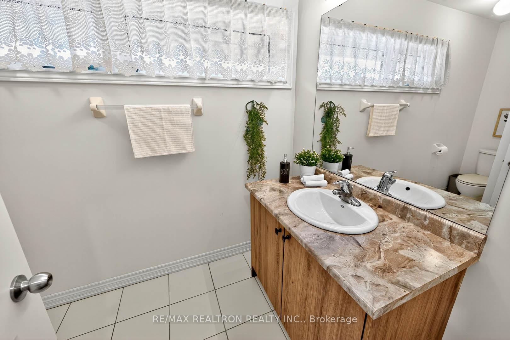 Photo 8 of 501 Danks Ridge Drive, Ajax, South East — HOMEH