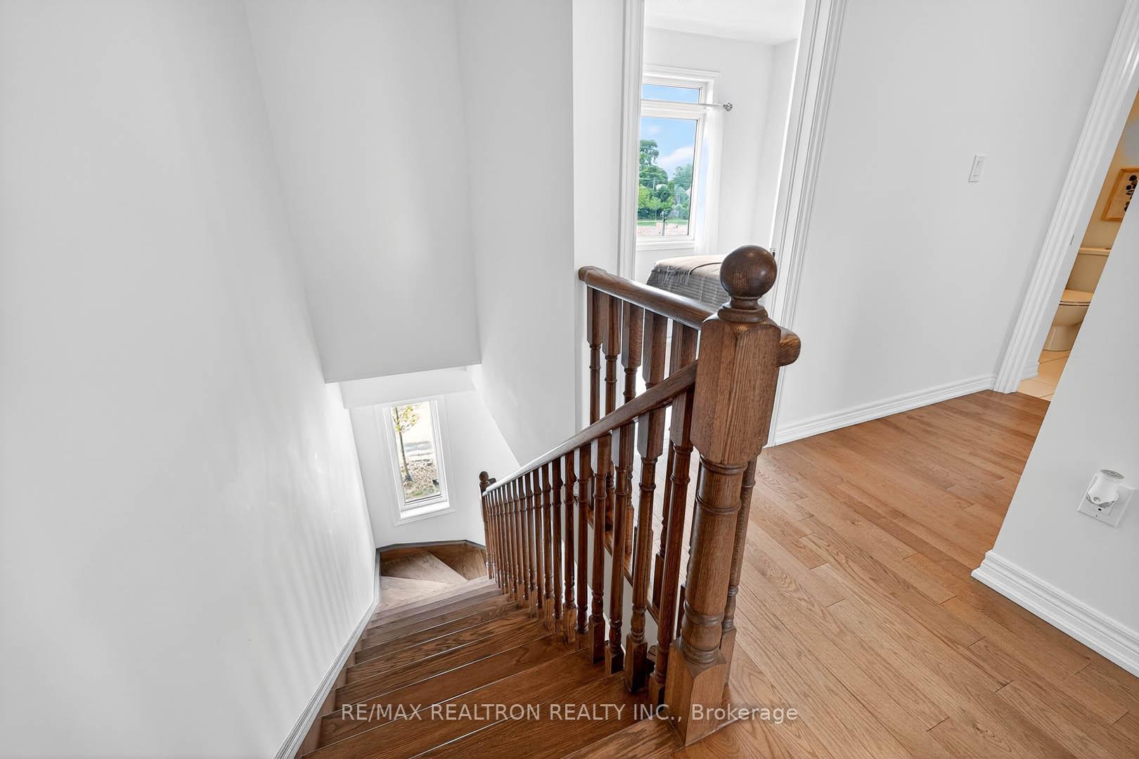 Photo 16 of 501 Danks Ridge Drive, Ajax, South East — HOMEH