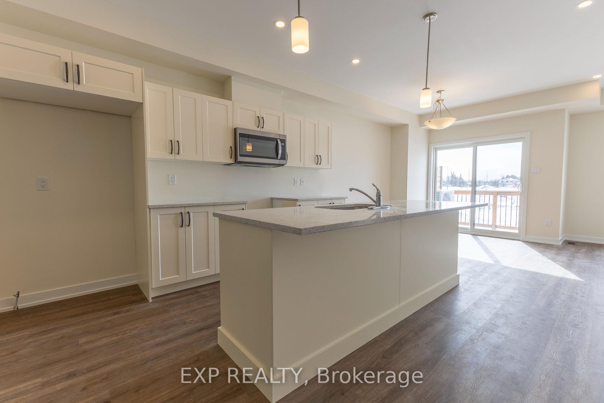 Photo 7 of 1202 Cope Drive, Ottawa, Stittsville (South) — HOMEH