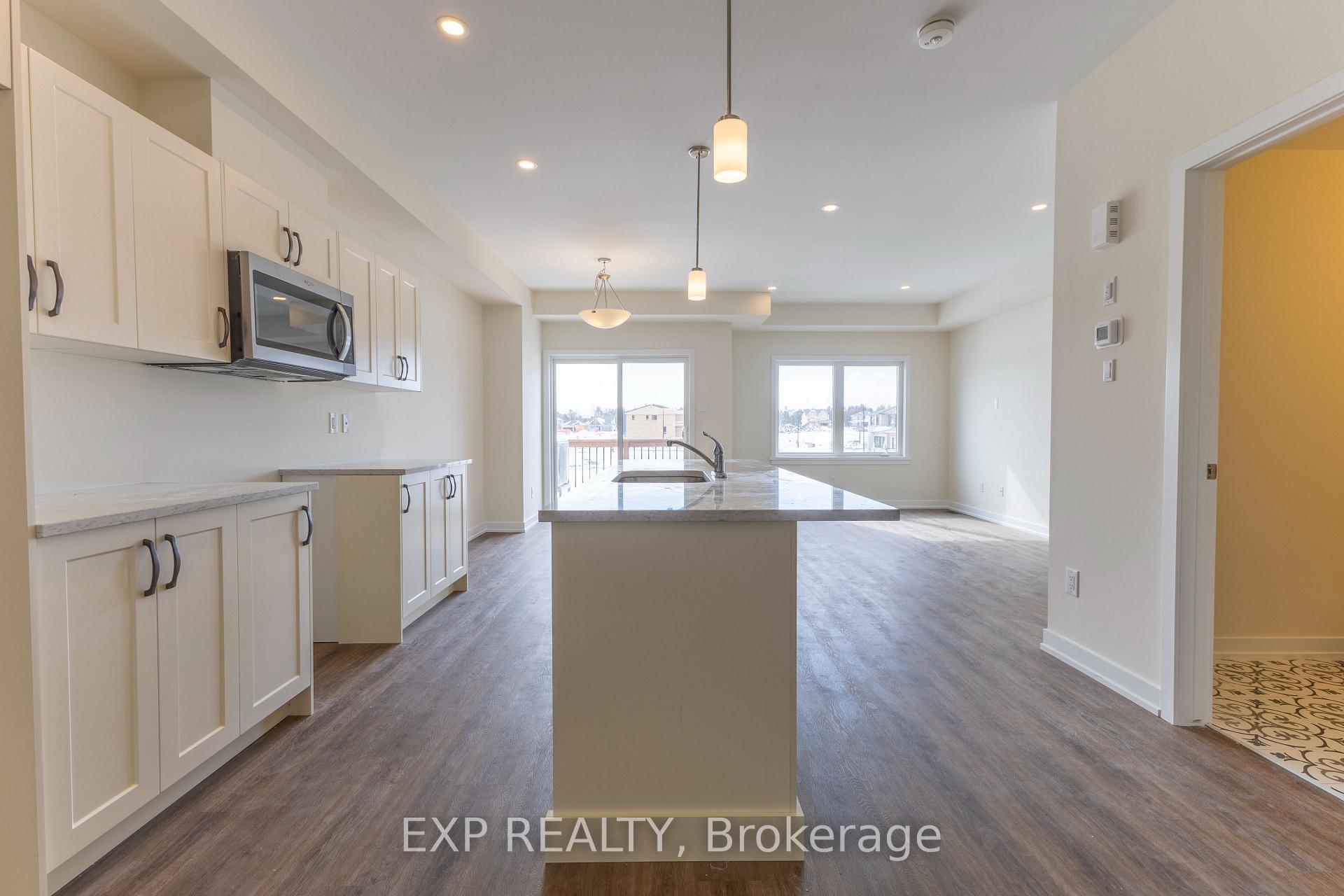 Photo 8 of 1202 Cope Drive, Ottawa, Stittsville (South) — HOMEH