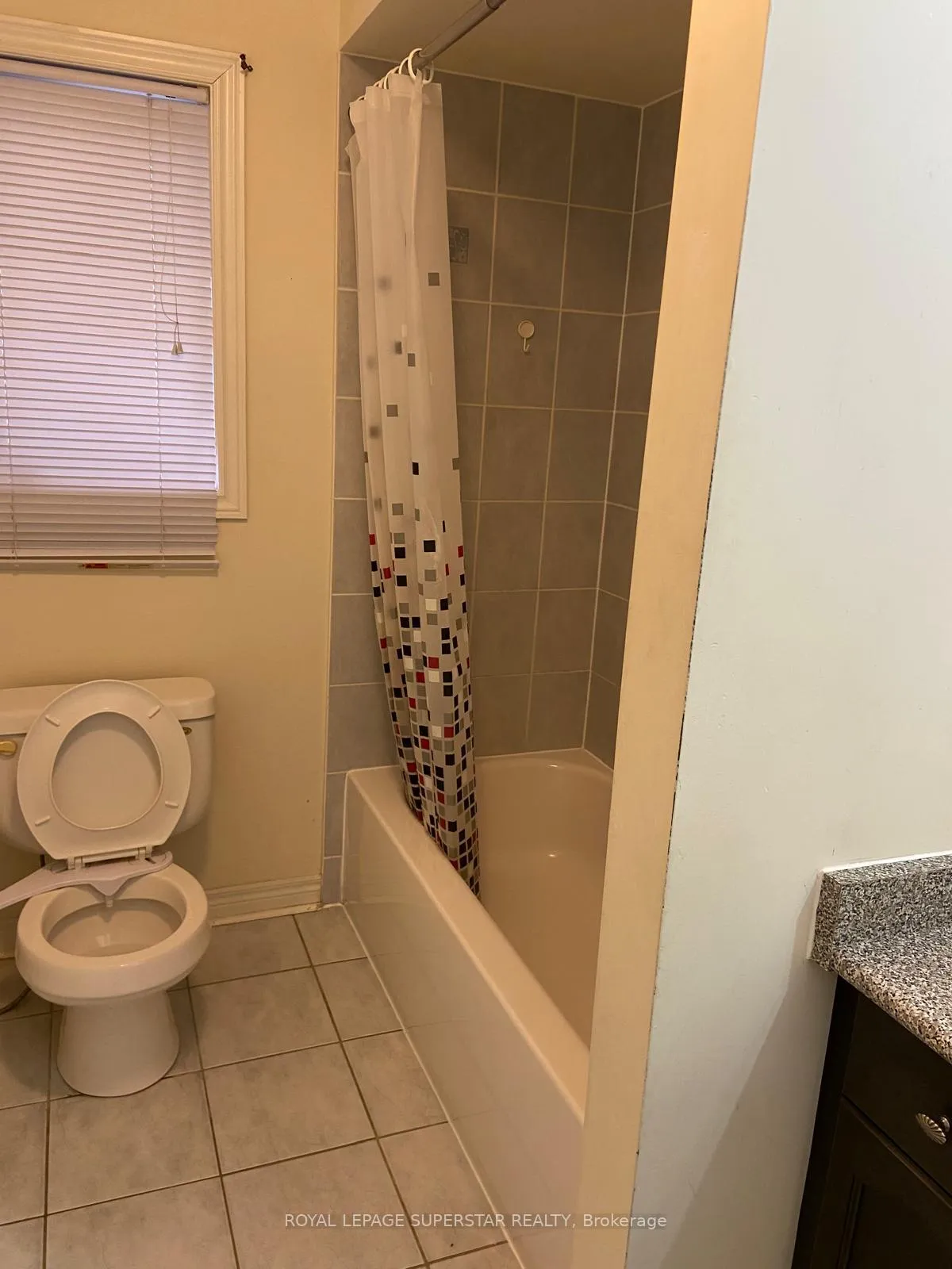 Photo 15 of 27 Robitaille Road, Brampton, Sandringham-Wellington — HOMEH