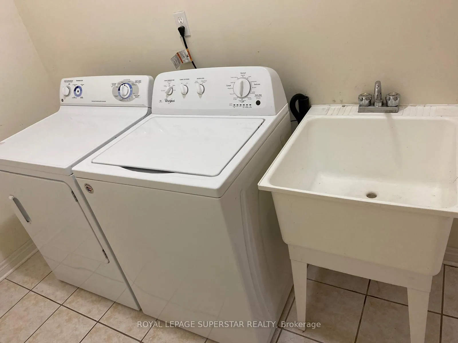 Photo 18 of 27 Robitaille Road, Brampton, Sandringham-Wellington — HOMEH
