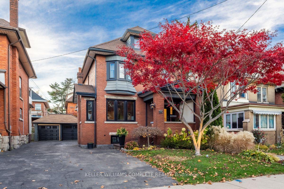 Photo 3 of 86 Eastbourne Avenue, Hamilton, St. Clair — HOMEH