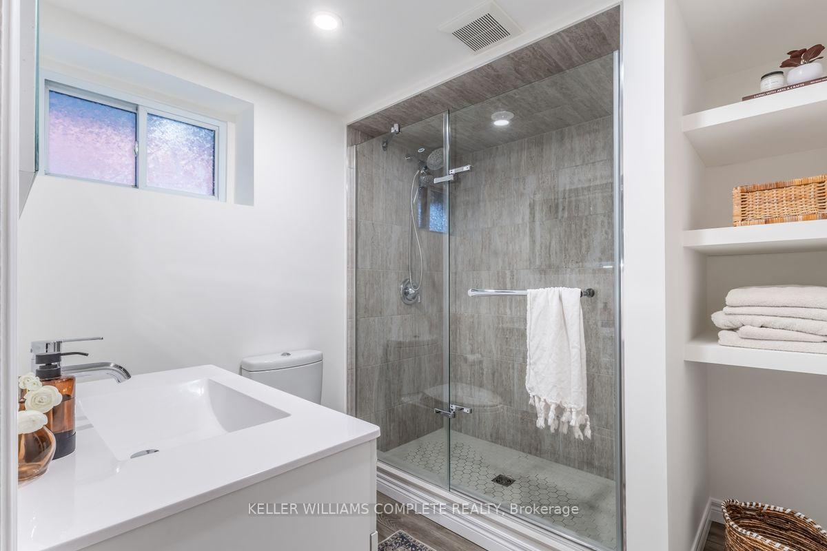 Photo 32 of 86 Eastbourne Avenue, Hamilton, St. Clair — HOMEH