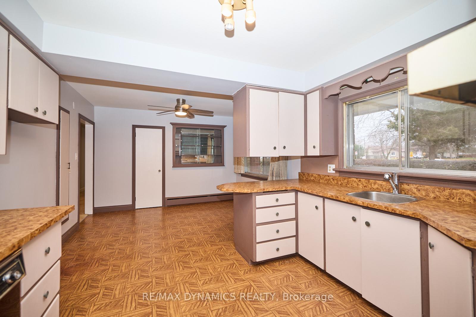 Photo 17 of 522 Ontario Street, St. Catharines, Lakeport — HOMEH