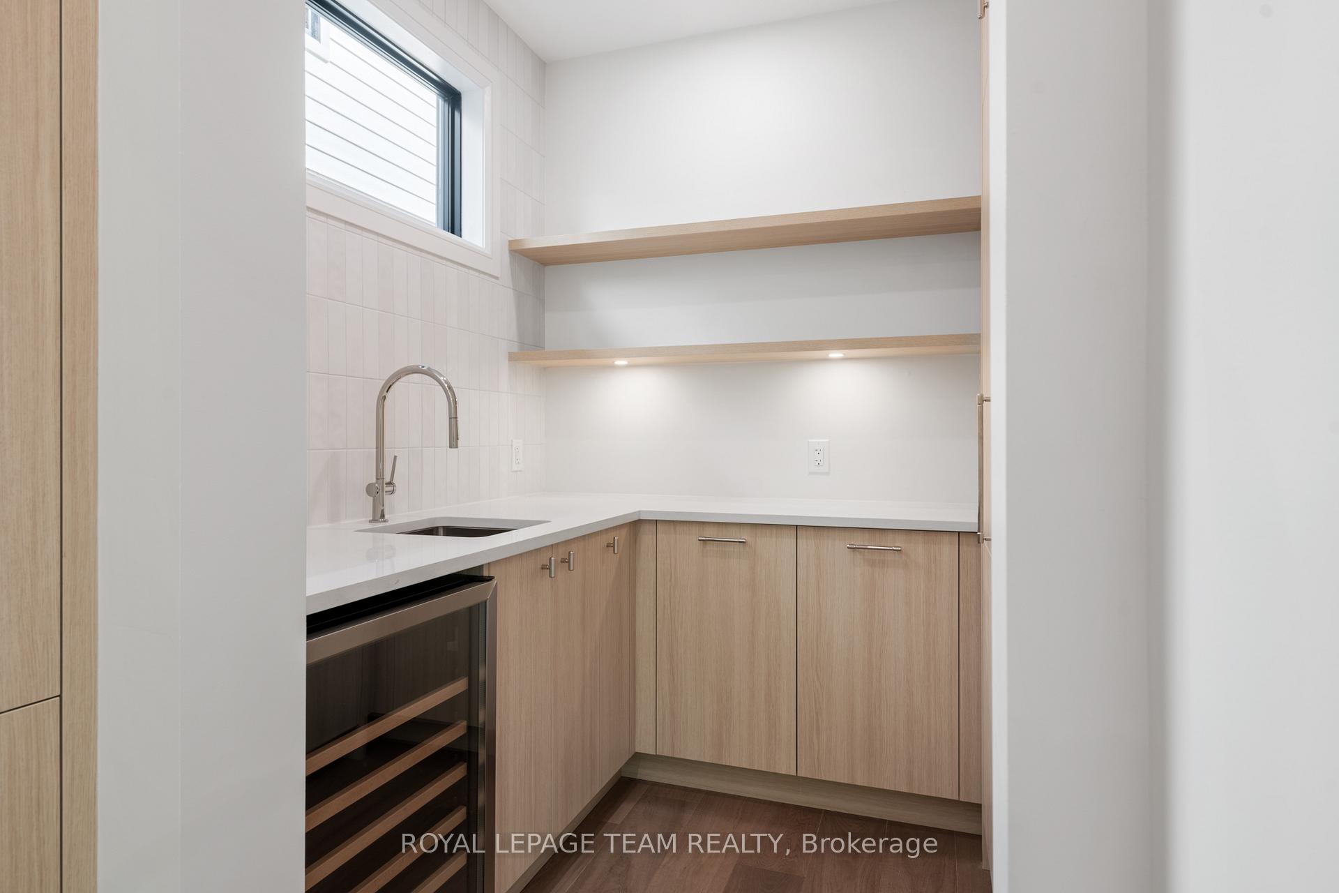 Photo 19 of 688 Hillcrest Avenue, Ottawa, Laurentianview — HOMEH
