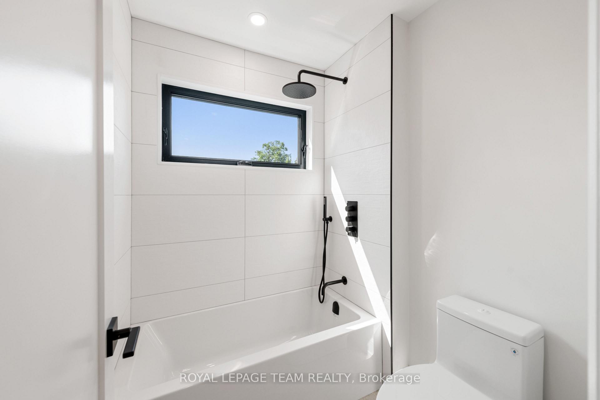 Photo 25 of 688 Hillcrest Avenue, Ottawa, Laurentianview — HOMEH