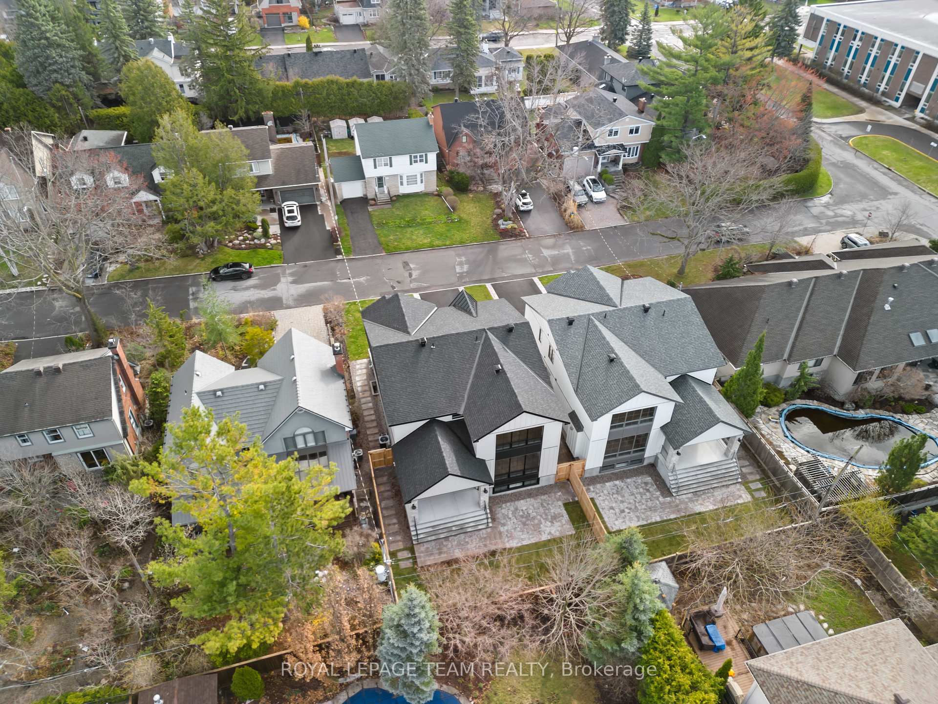Photo 39 of 688 Hillcrest Avenue, Ottawa, Laurentianview — HOMEH