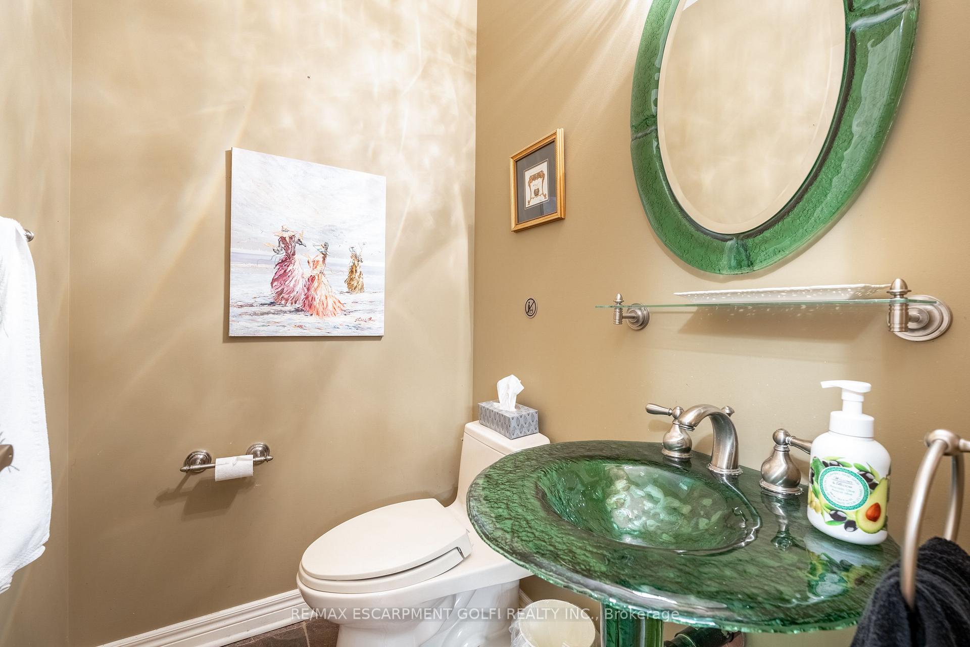 Photo 7 of 41 Oarsman Crescent, St. Catharines, Martindale Pond — HOMEH