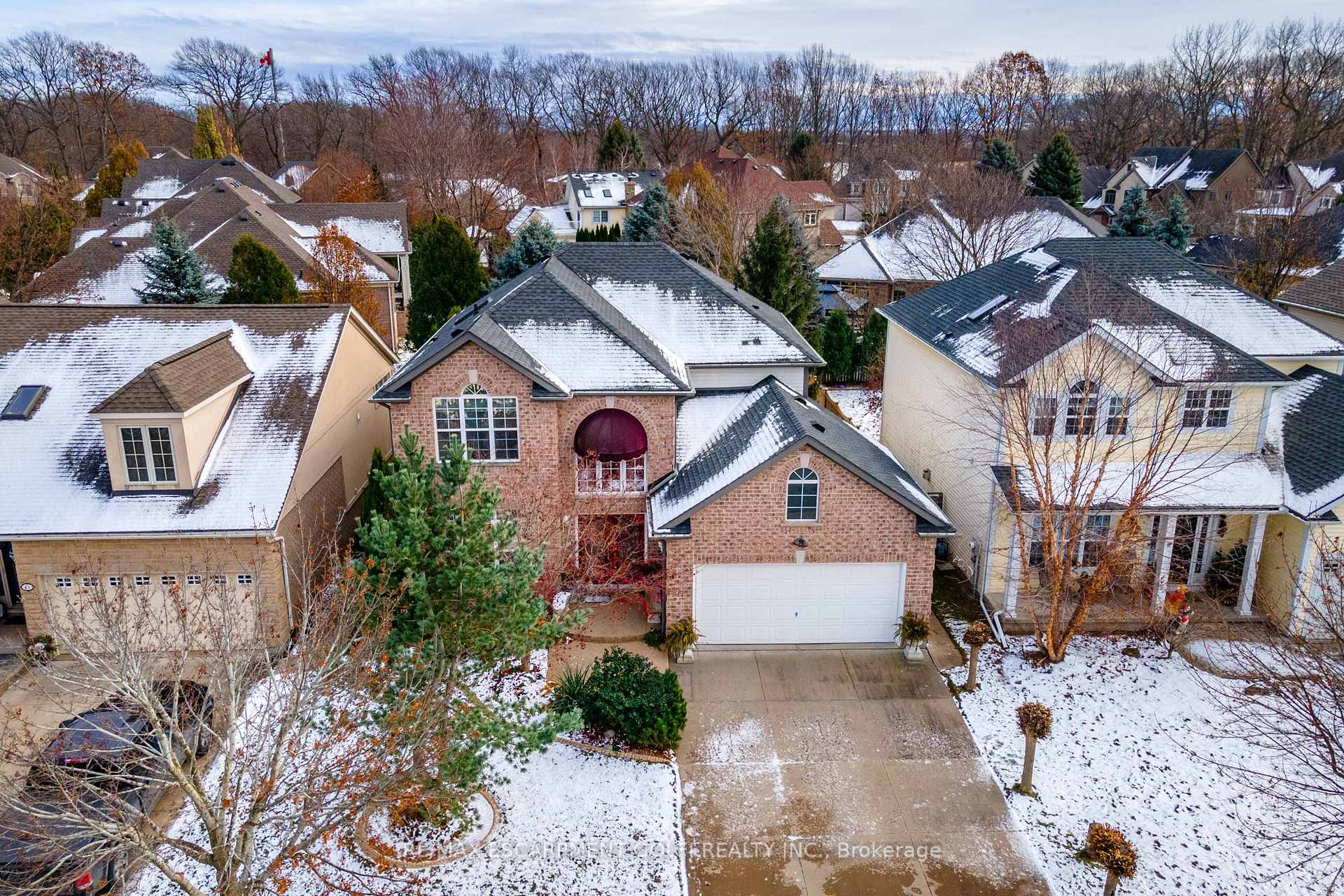 Photo 36 of 41 Oarsman Crescent, St. Catharines, Martindale Pond — HOMEH