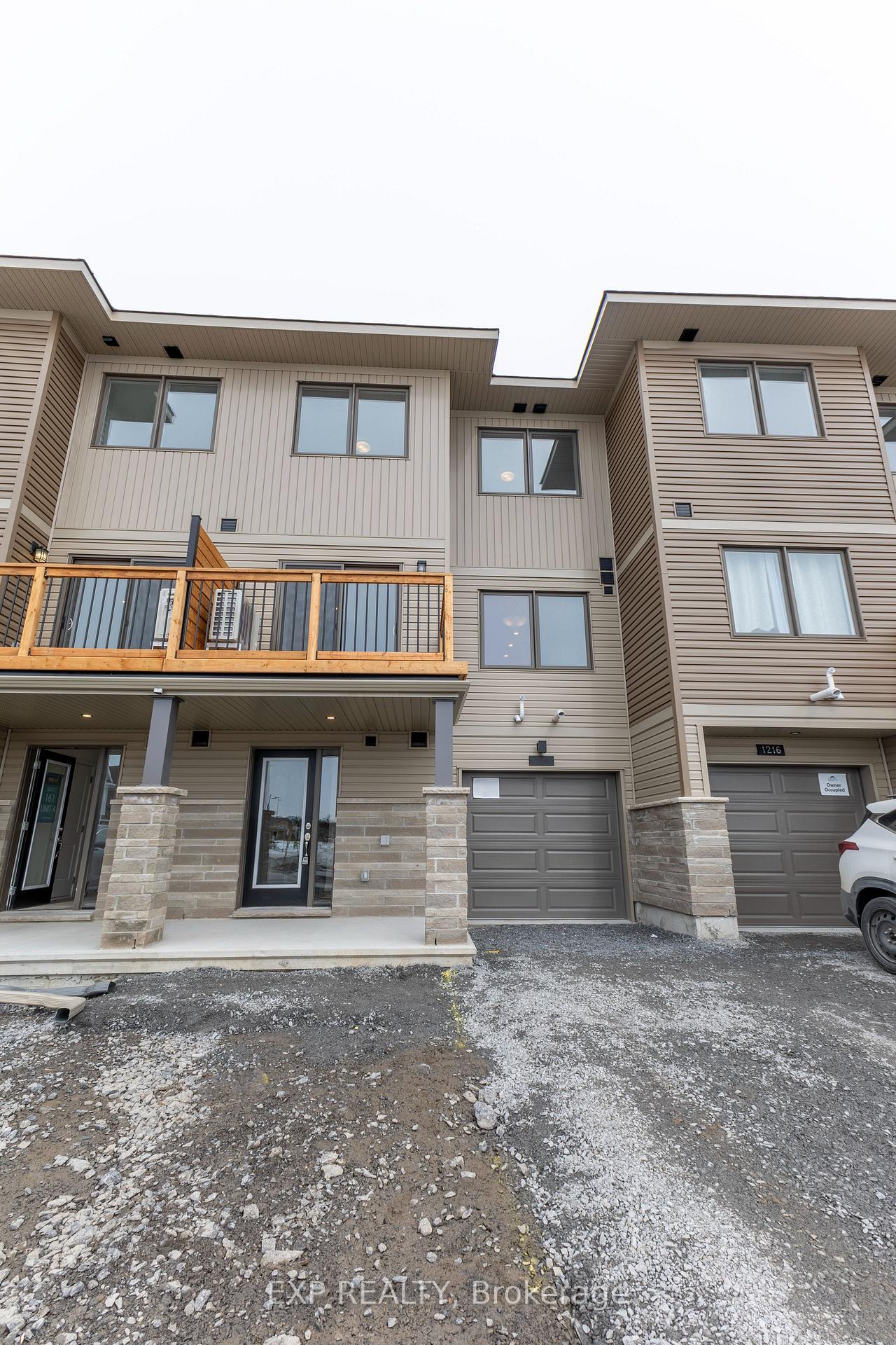 Photo 2 of 1204 Cope Drive, Ottawa, Stittsville (South) — HOMEH