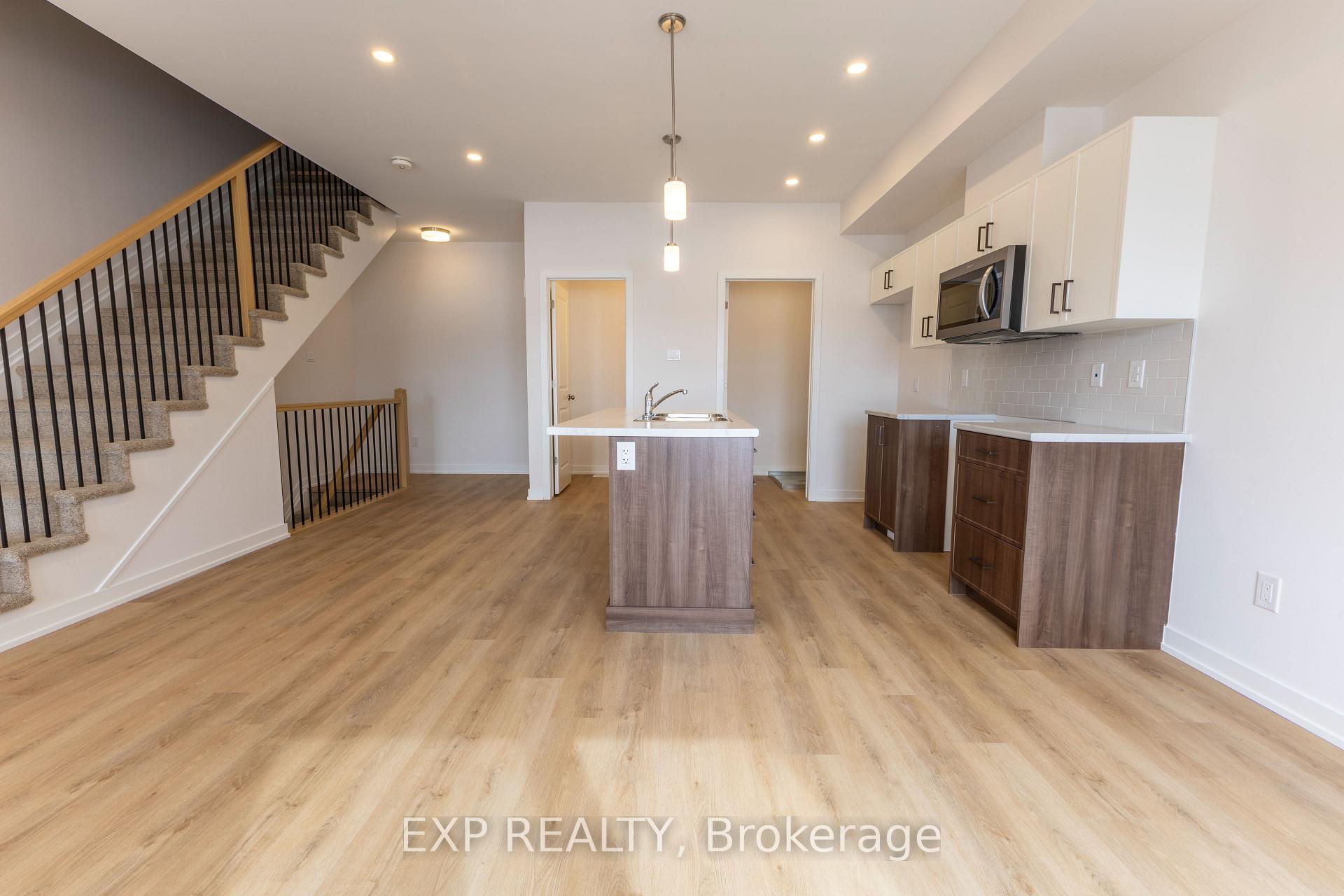 Photo 10 of 1204 Cope Drive, Ottawa, Stittsville (South) — HOMEH