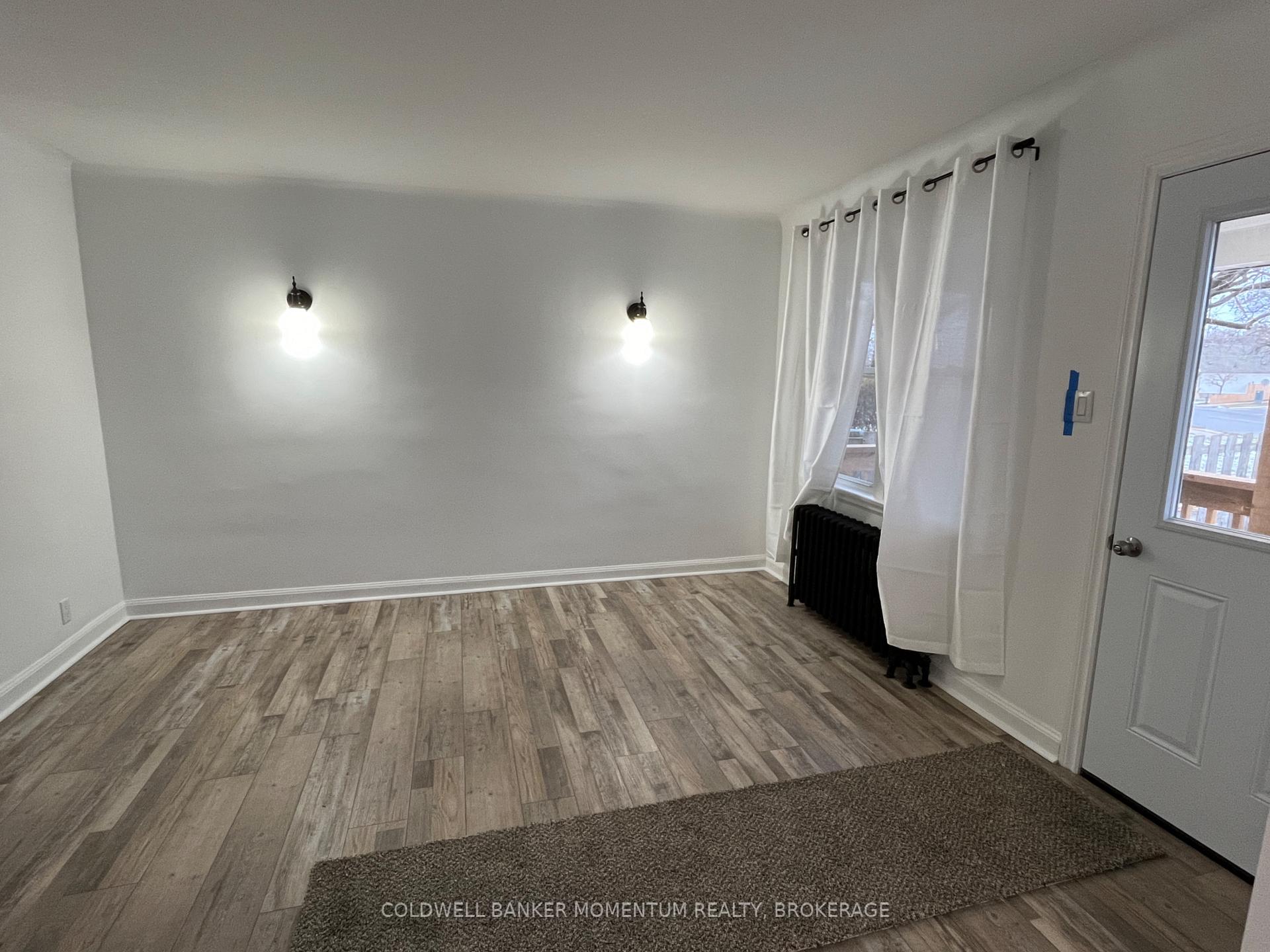 Photo 3 of 267 Niagara Street, St. Catharines, Facer — HOMEH