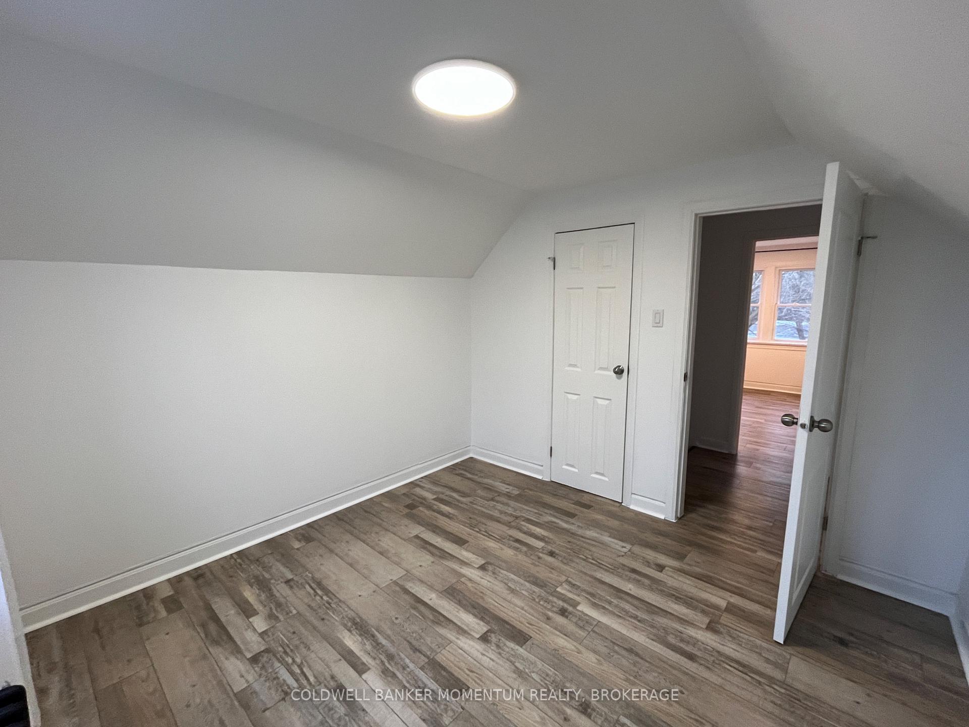 Photo 15 of 267 Niagara Street, St. Catharines, Facer — HOMEH