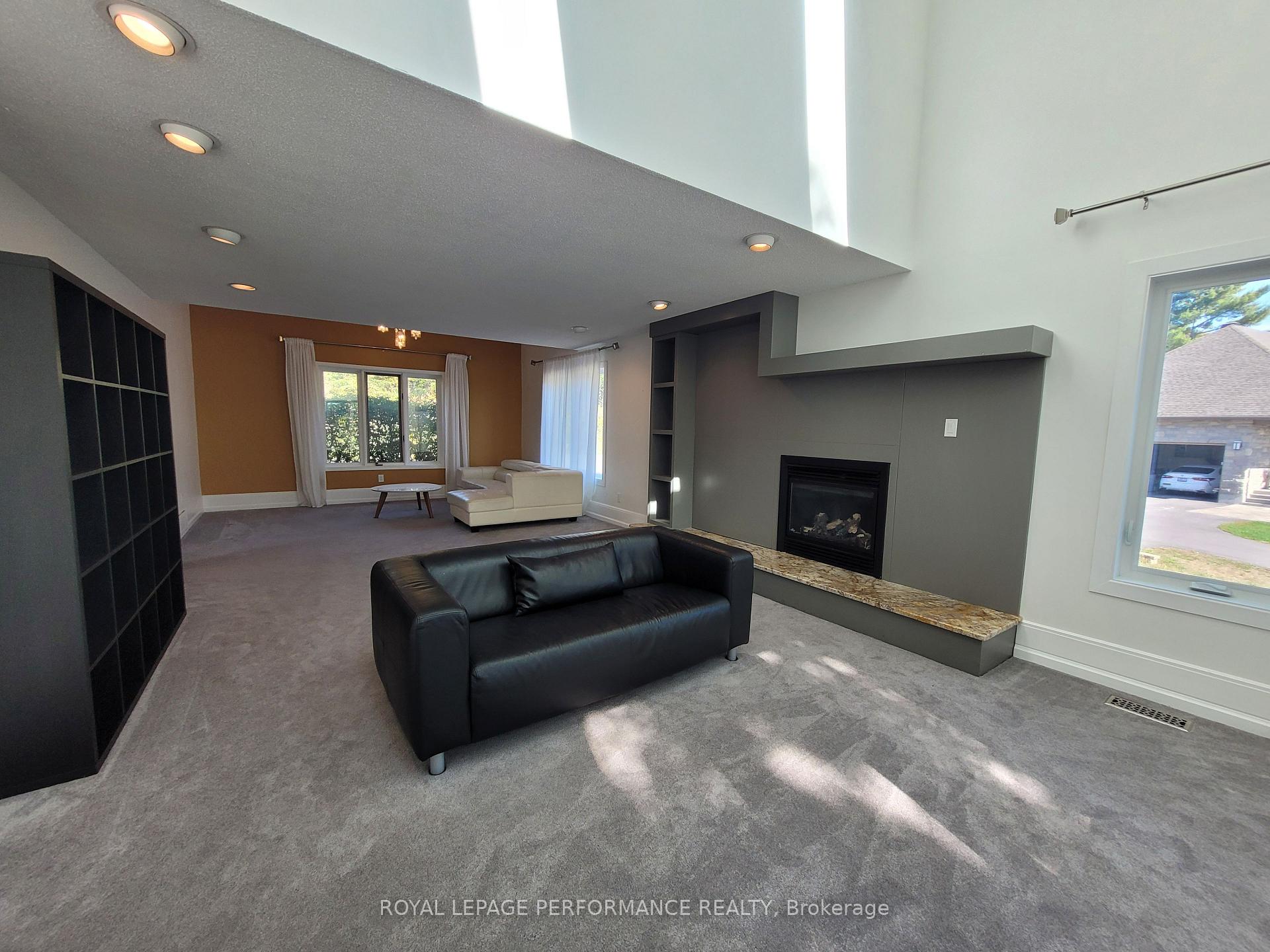 Photo 15 of 136B Glenncastle Drive, Ottawa, Carp — HOMEH