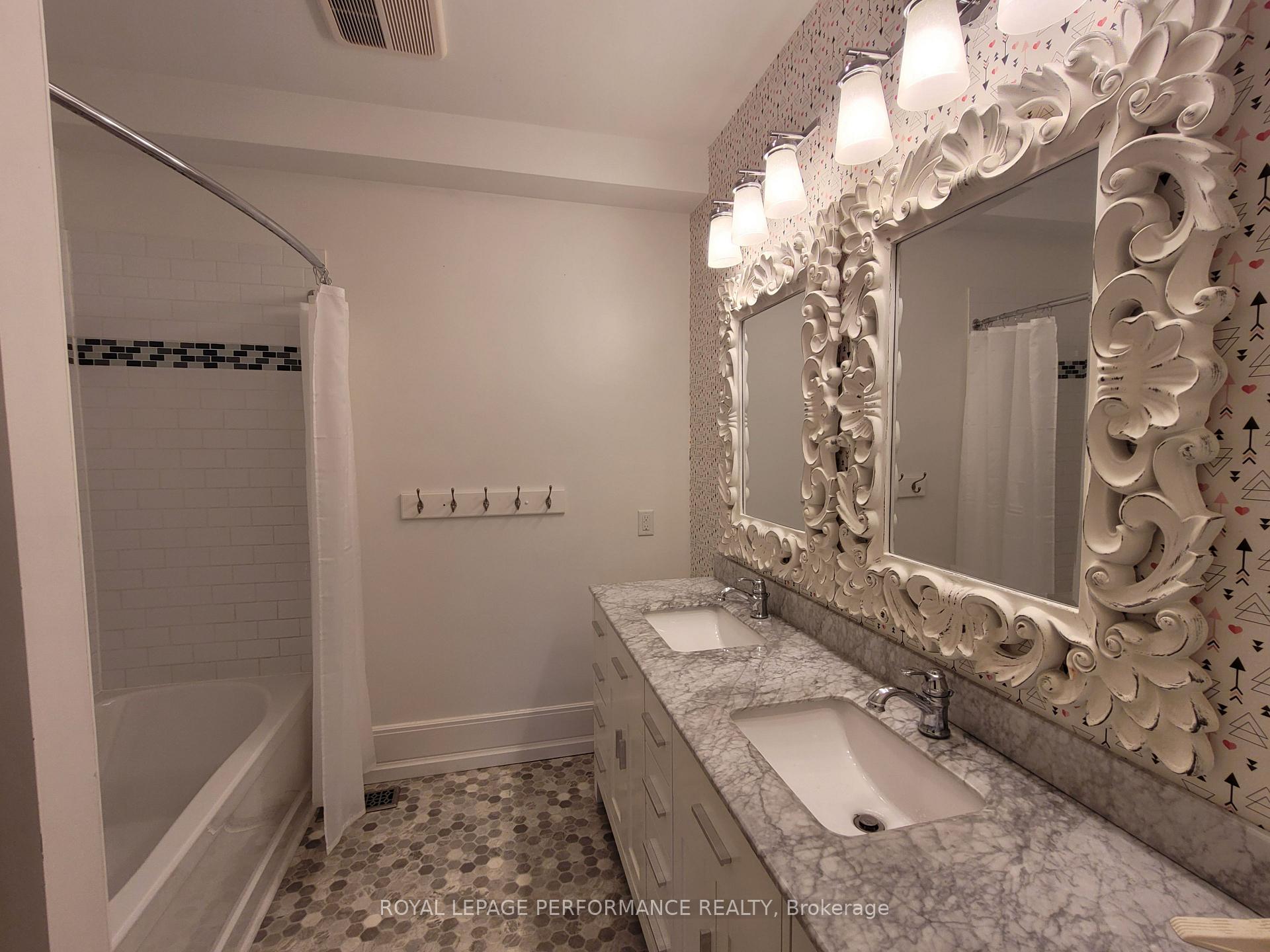 Photo 25 of 136B Glenncastle Drive, Ottawa, Carp — HOMEH