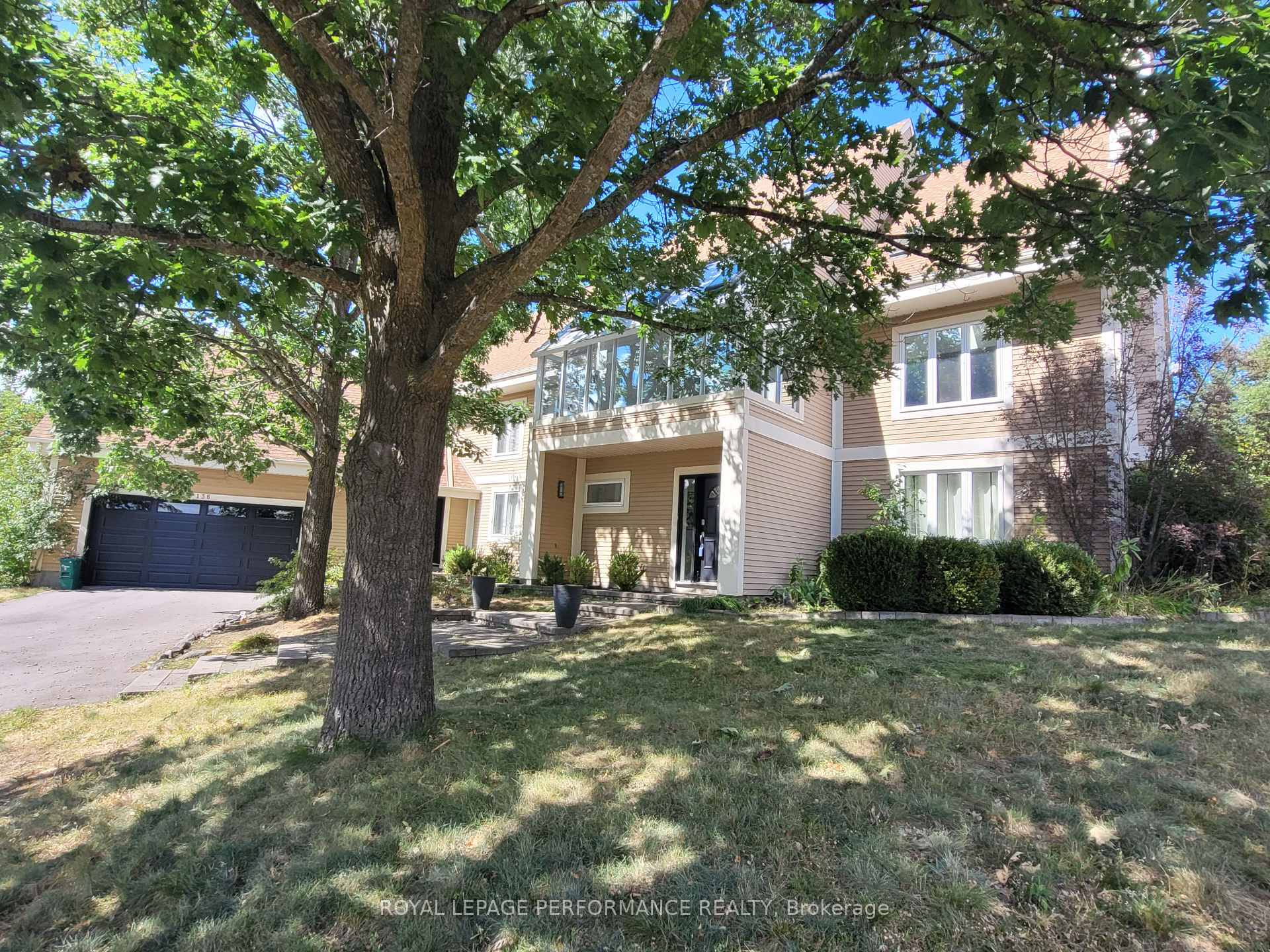 Photo 39 of 136B Glenncastle Drive, Ottawa, Carp — HOMEH