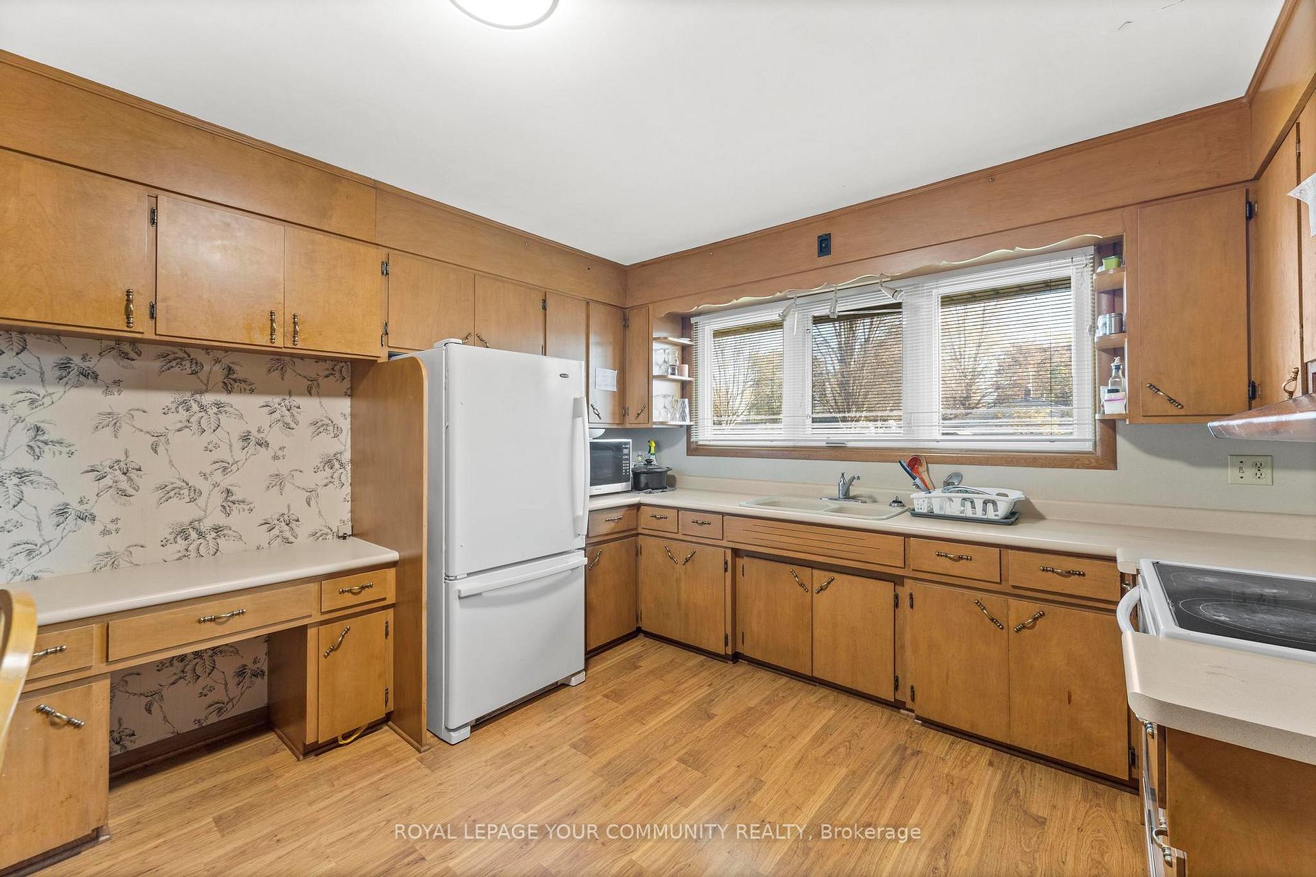 Photo 29 of 36 Pearl Avenue, Leamington — HOMEH