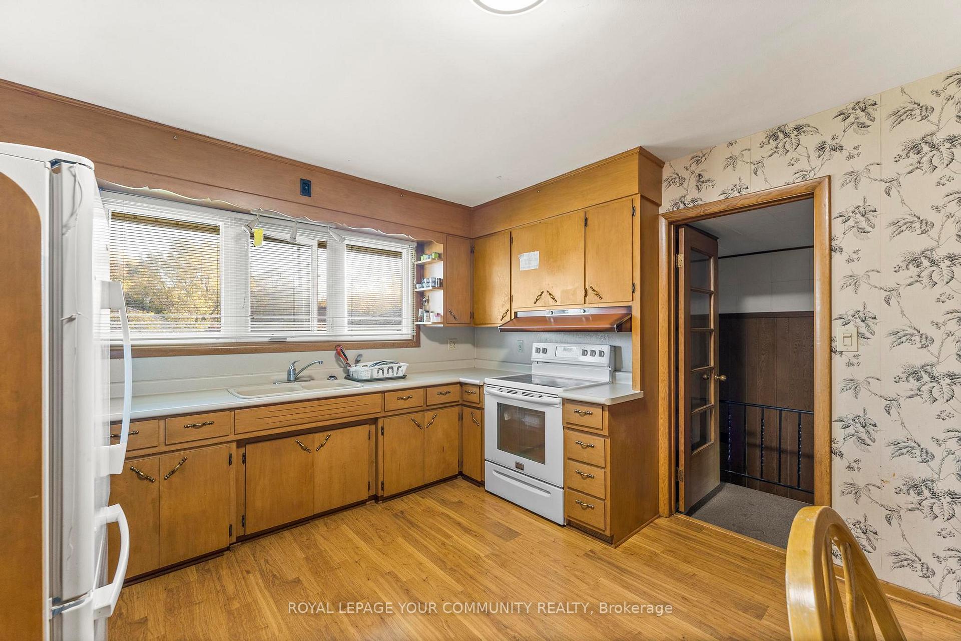 Photo 30 of 36 Pearl Avenue, Leamington — HOMEH