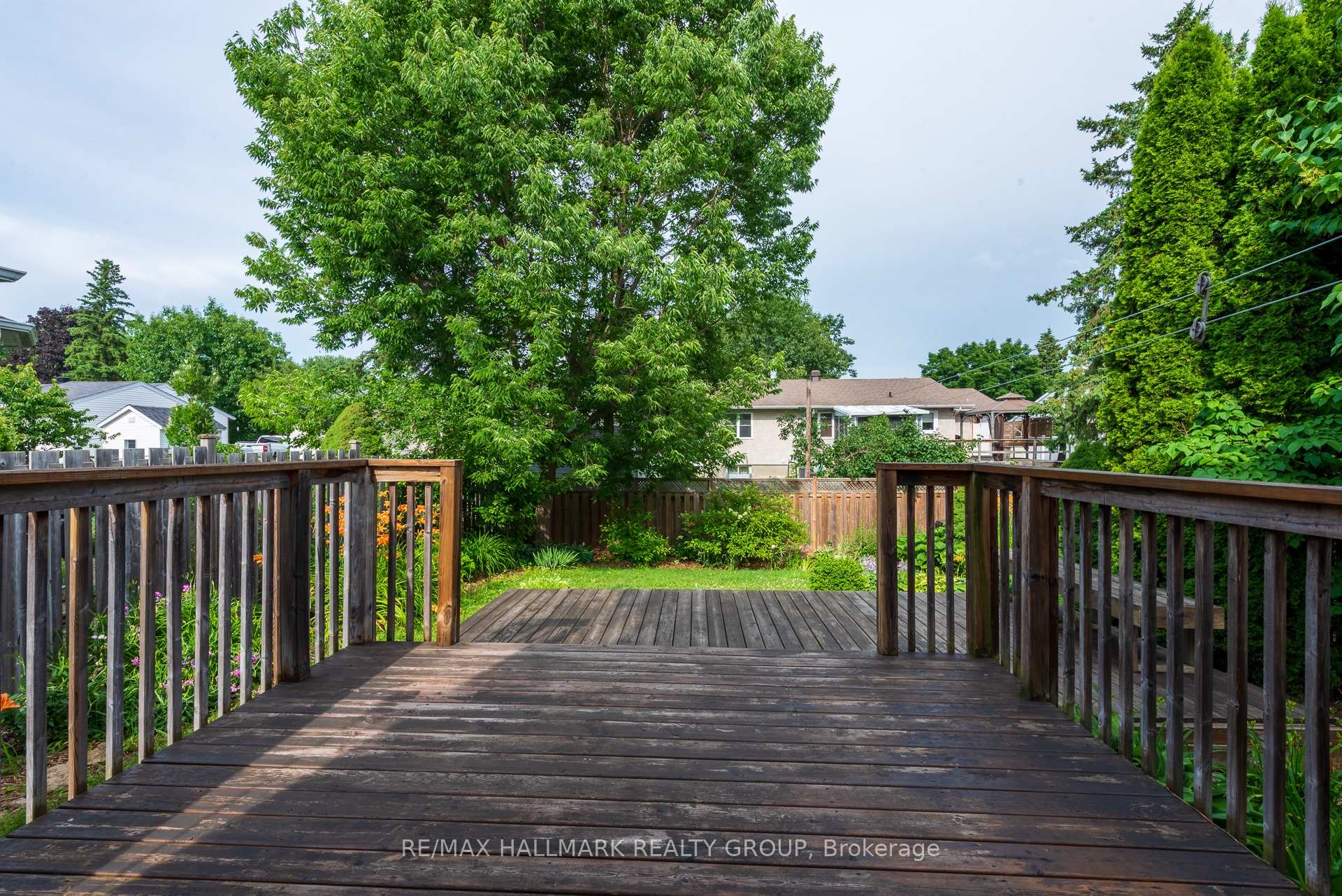 Photo 5 of 1199 Whiterock Street, Ottawa, Carson Grove — HOMEH
