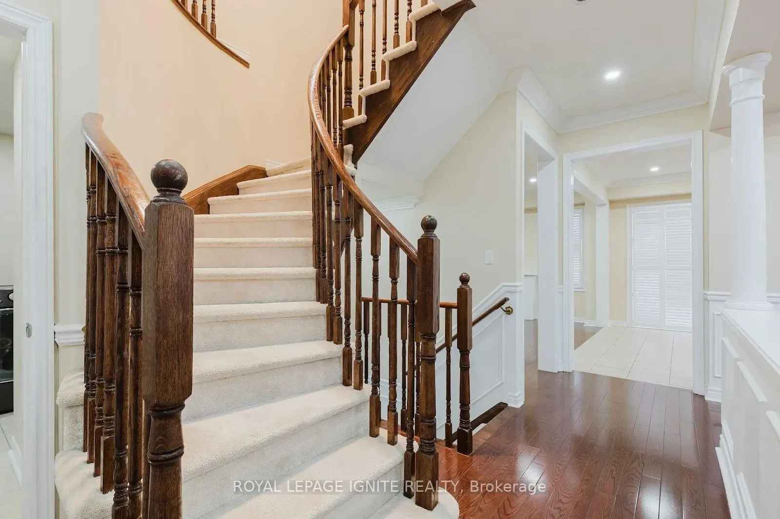 Photo 10 of 189 Glenabbey Drive, Clarington, Courtice — HOMEH