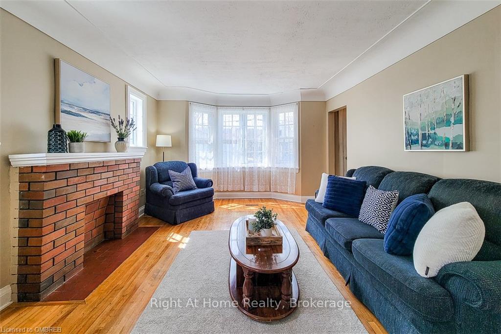 Photo 7 of 98 Royal Avenue, Hamilton, Ainslie Wood — HOMEH