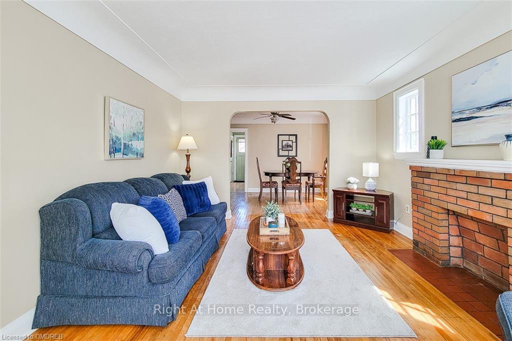 Photo 12 of 98 Royal Avenue, Hamilton, Ainslie Wood — HOMEH
