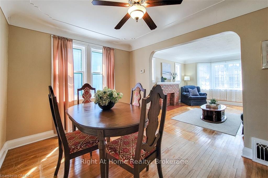 Photo 13 of 98 Royal Avenue, Hamilton, Ainslie Wood — HOMEH