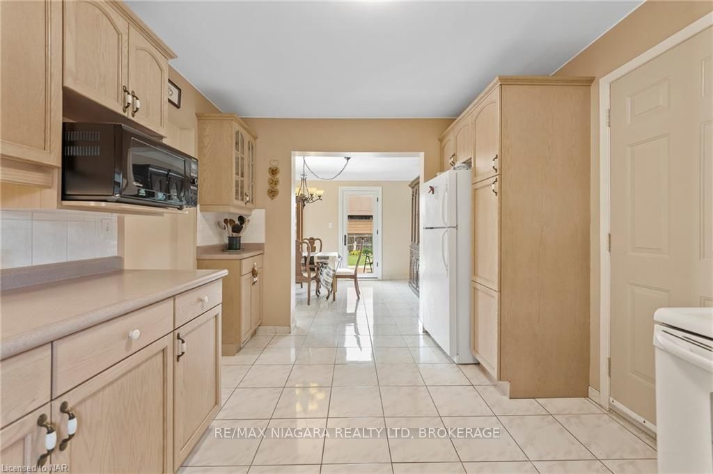 Photo 32 of 505 Vine Street, St. Catharines, Vine/Linwell — HOMEH