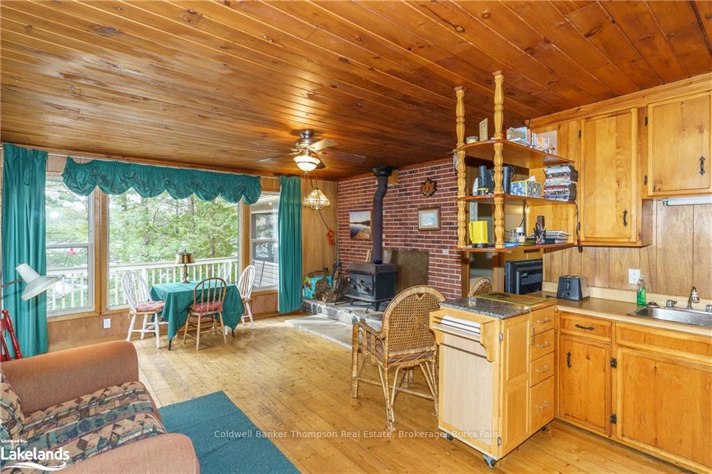 Photo 7 of 40 Jack & Verna'S Lane, Magnetawan, Spence — HOMEH