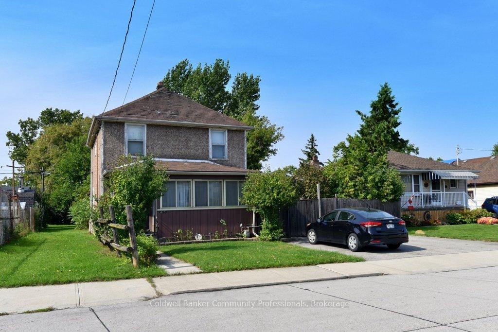 Photo 10 of 413 Brunswick Street, Hamilton, McQuesten — HOMEH