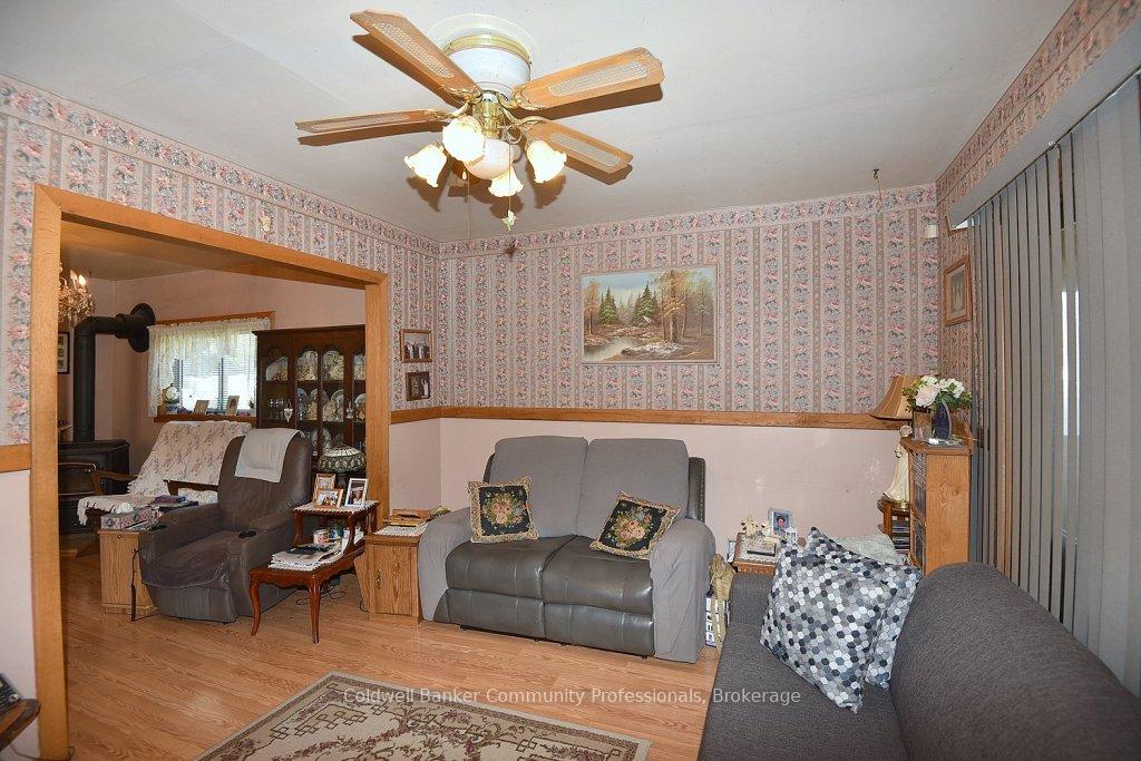 Photo 13 of 413 Brunswick Street, Hamilton, McQuesten — HOMEH