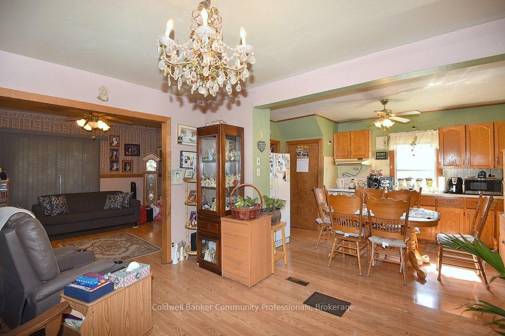 Photo 16 of 413 Brunswick Street, Hamilton, McQuesten — HOMEH