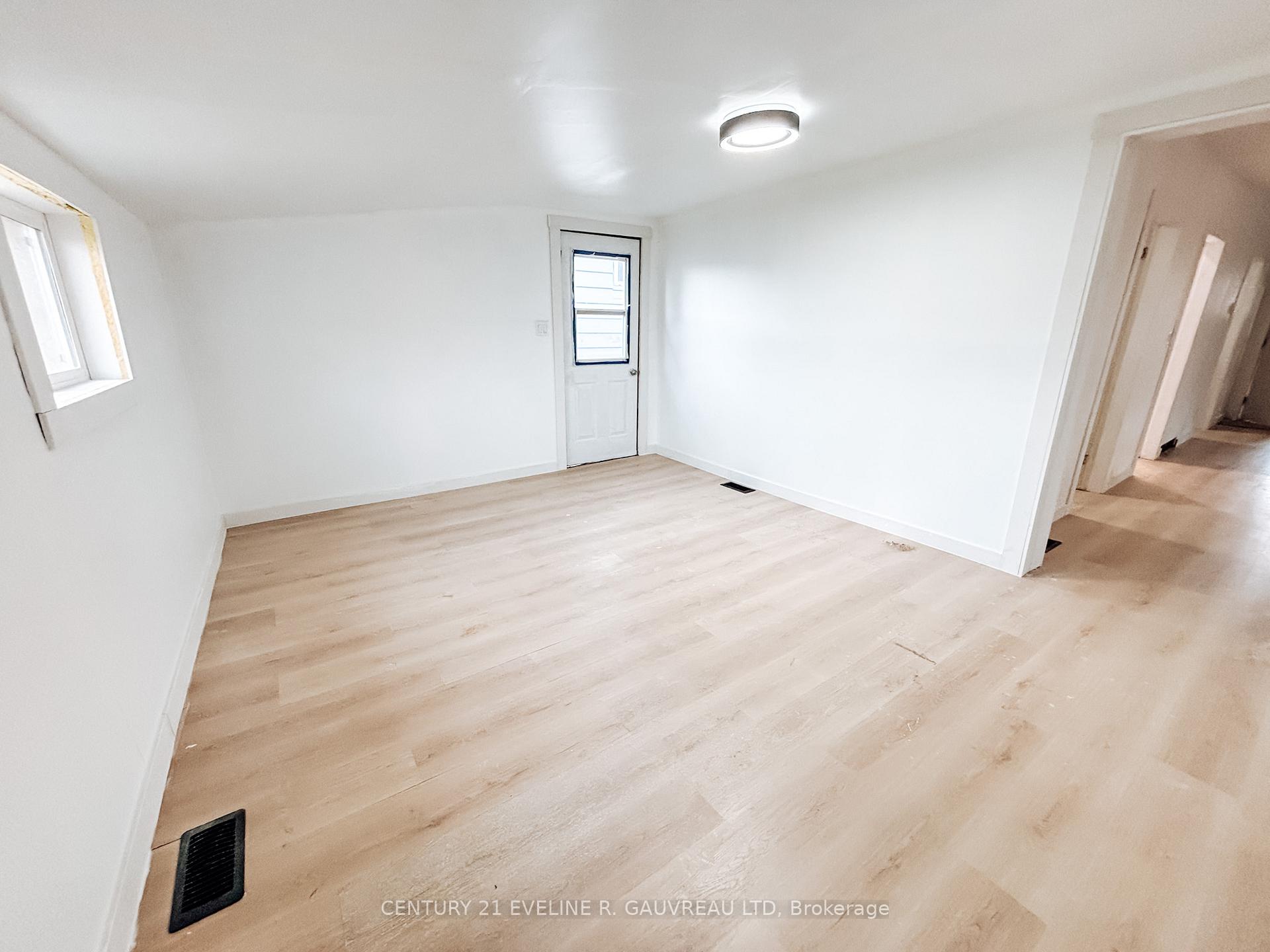 Photo 9 of 52A Seventh Avenue, Englehart — HOMEH