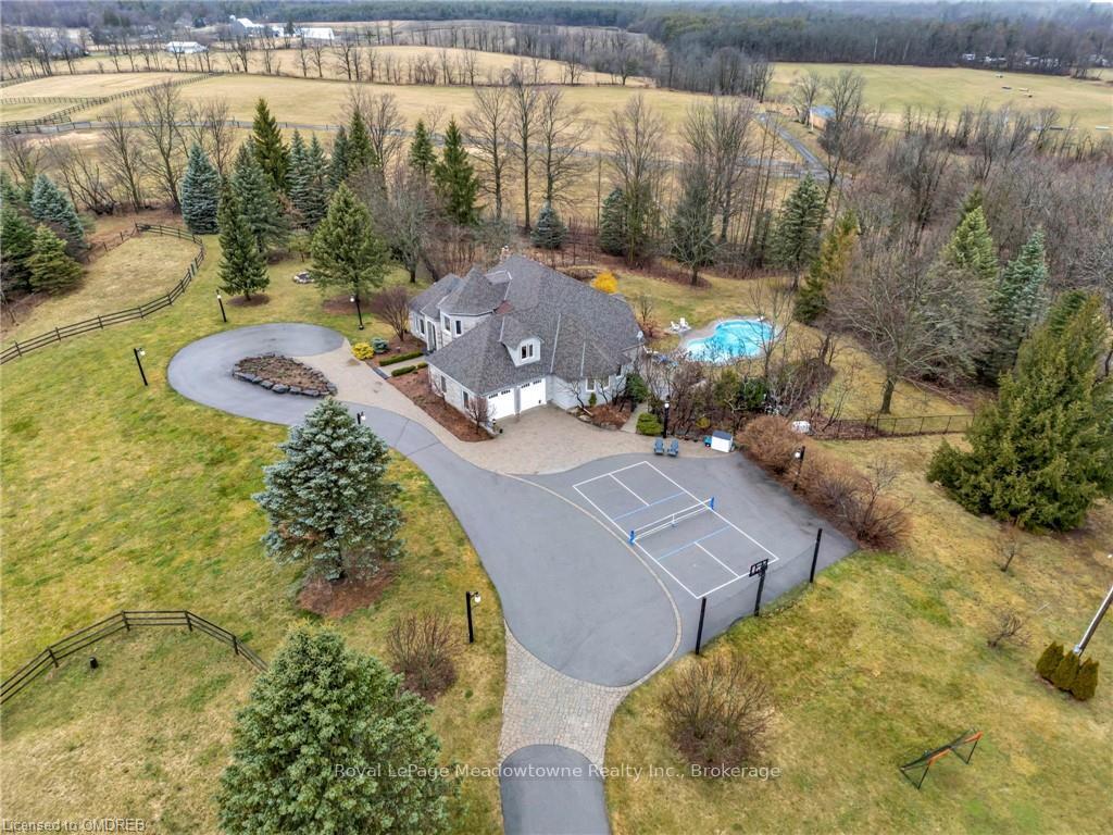 Photo 4 of 299 Concession 10 Road E, Hamilton, Rural Flamborough — HOMEH