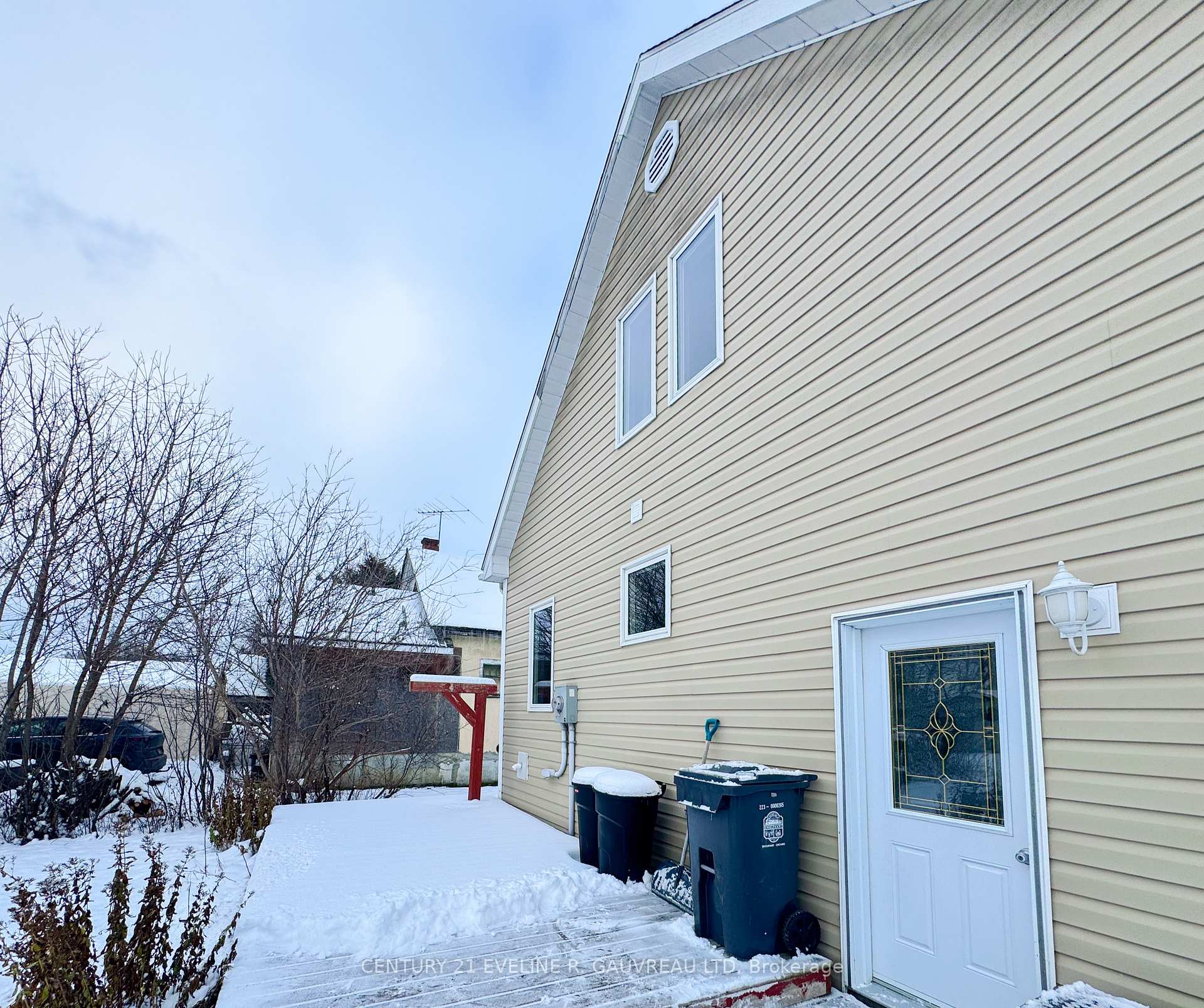 Photo 41 of 39 Sixth Avenue, Englehart — HOMEH