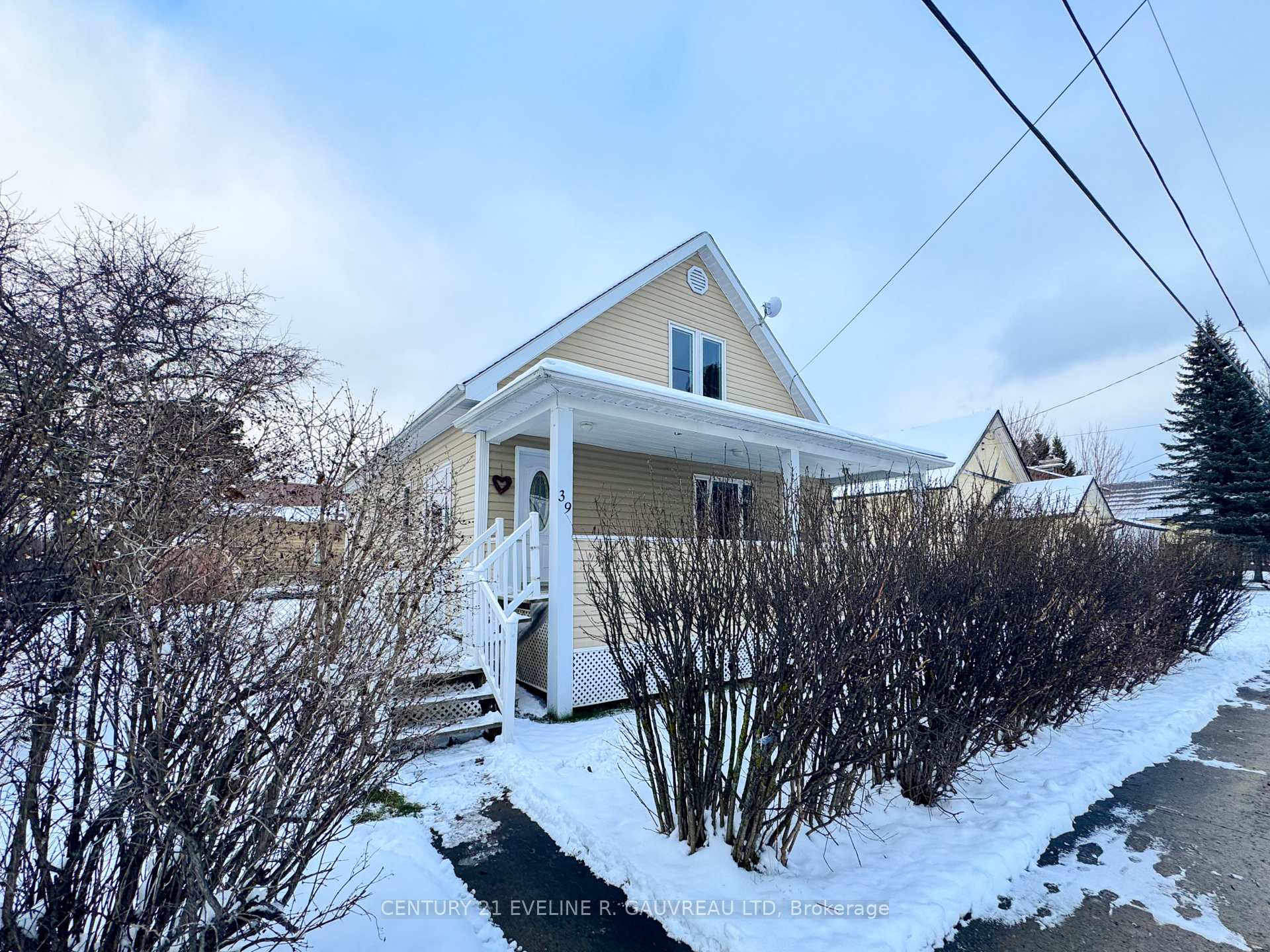 Photo 1 of 39 Sixth Avenue, Englehart — HOMEH